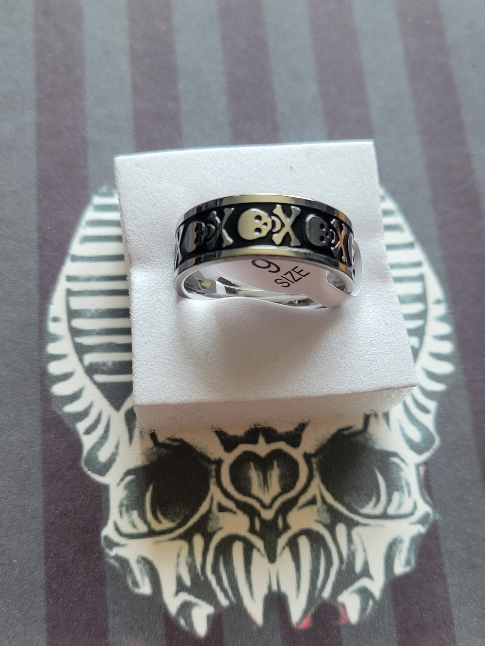 💀NEW💀Black Skull & Crossbones Stainless Steel Ring Size 9